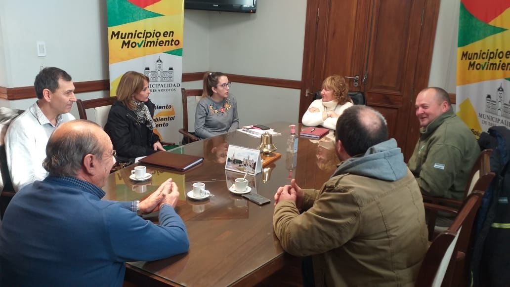 Reunión entre el intendente Carlos Sánchez e integrantes de las Cooperativas de Copetonas y Celta