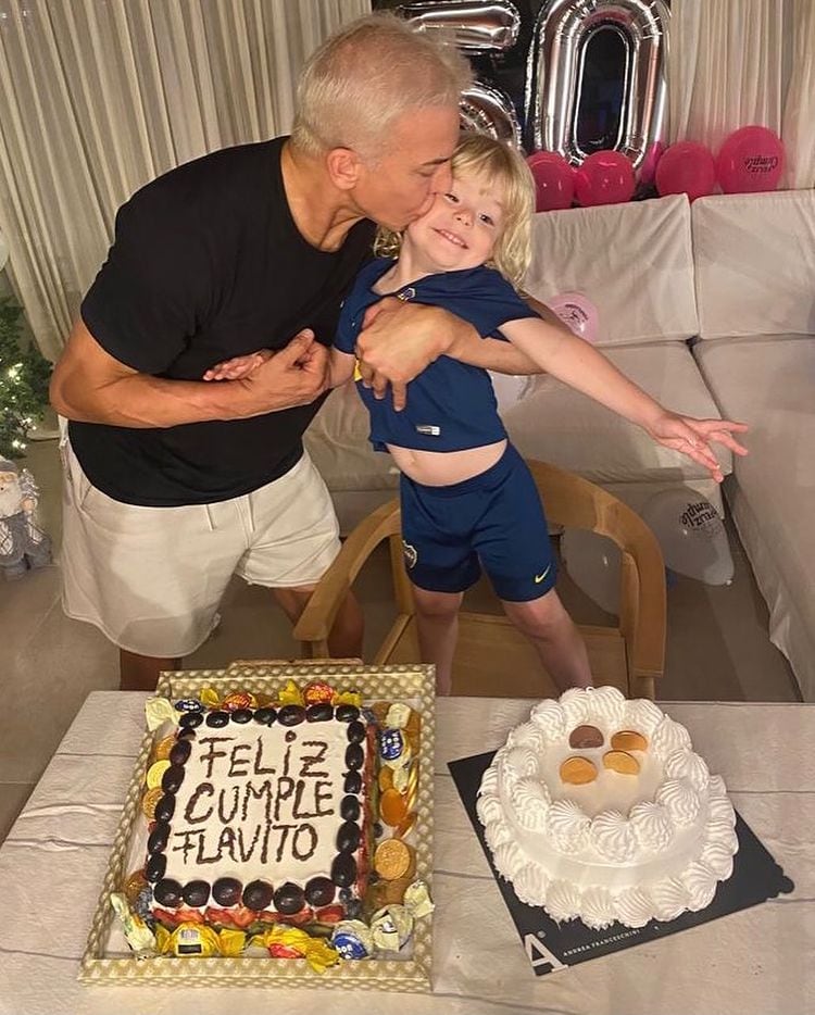 Flavio Mendoza junto a su hijo Dionisio.