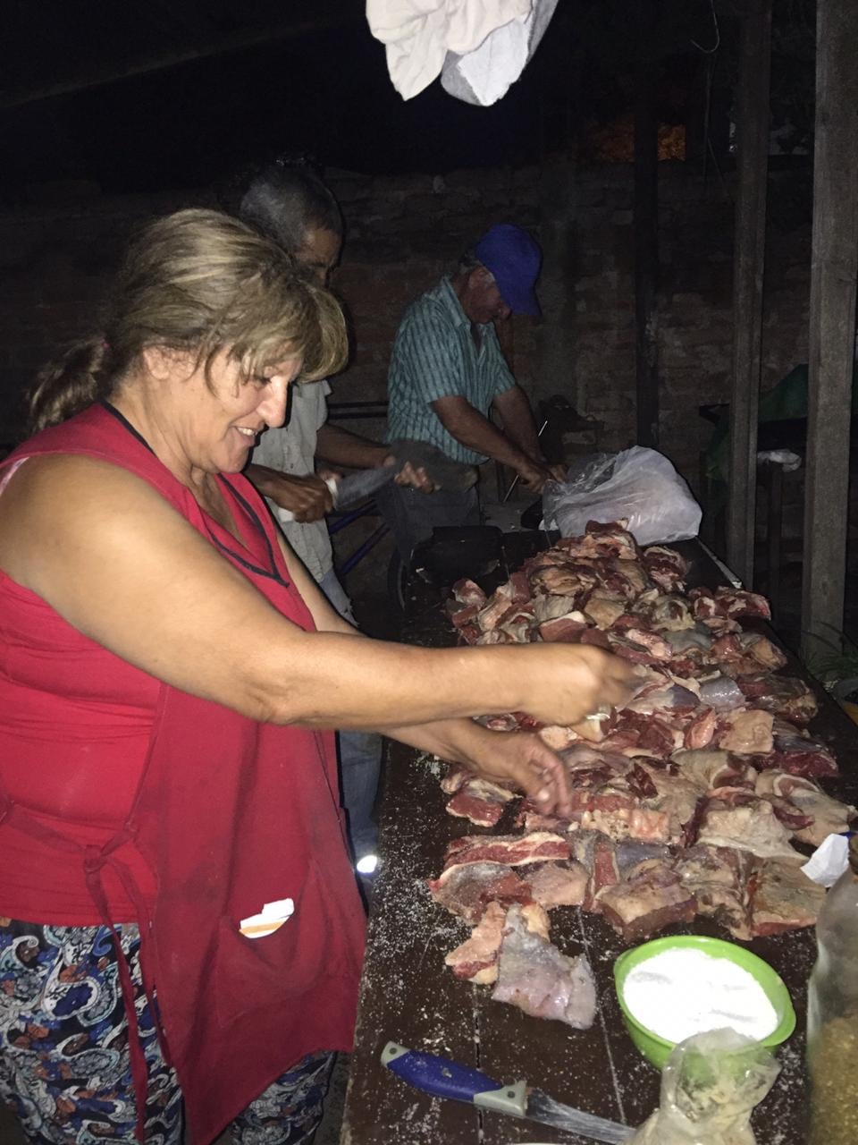 "He llegado a cocinar hasta 750 kilos de carne a la vez, todo al horno de barro", nos comentaba Kika sobre su famosa carne a la masa.