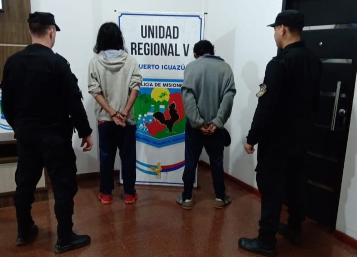 Detienen a dos sujetos tras ser hallados dentro de un domicilio en Puerto Iguazú