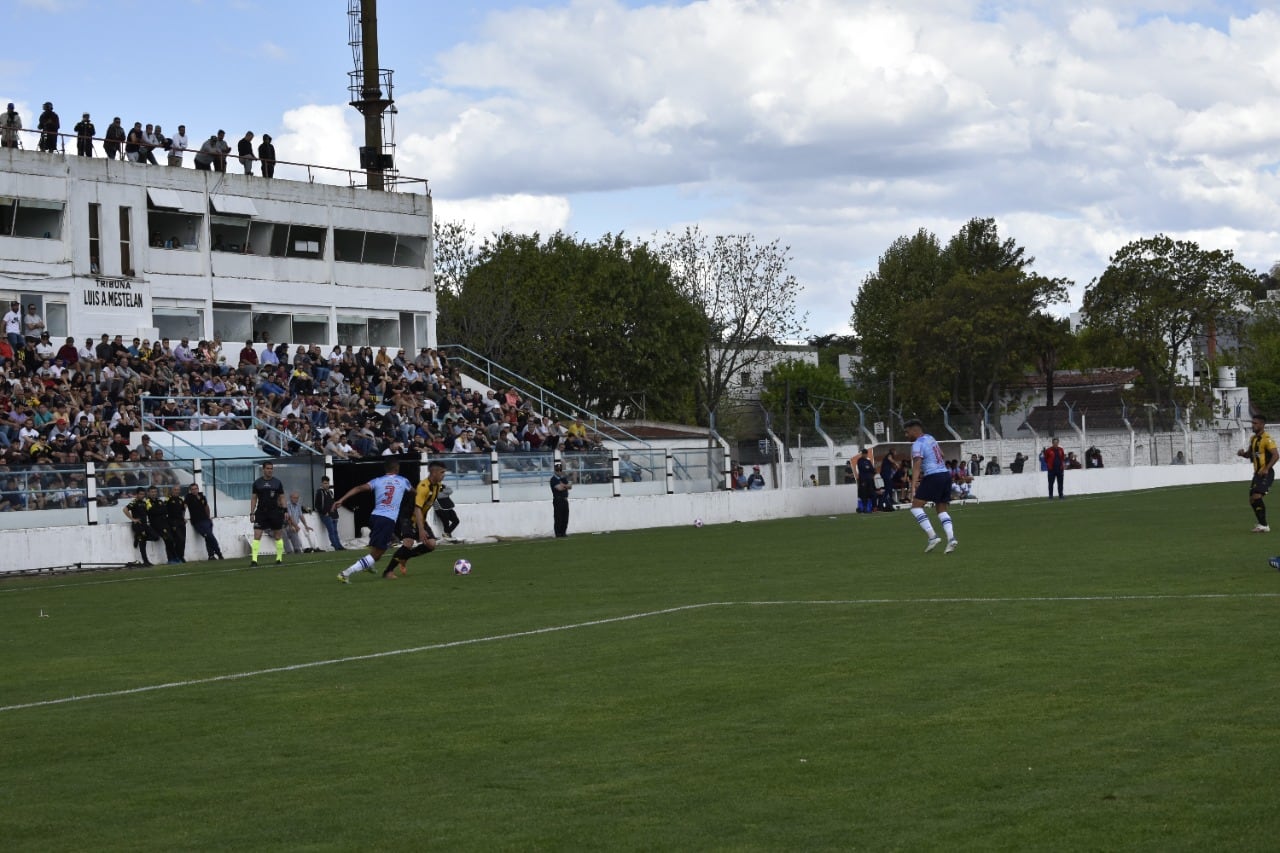 Así fue el último partido de Santamarina en la Primera Nacional