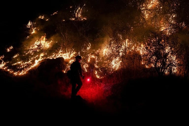 Las altas temperaturas generan incendios en Estados Unidos