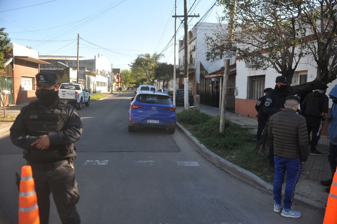 El hombre estuvo atrincherado durante más de 10 horas en su casa.