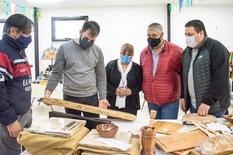 Se llevó adelante la expo-feria del “Día del Padre” en el SUM del SOEM