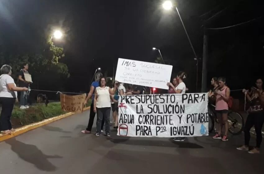 Continúan los problemas de agua en Puerto Iguazú.