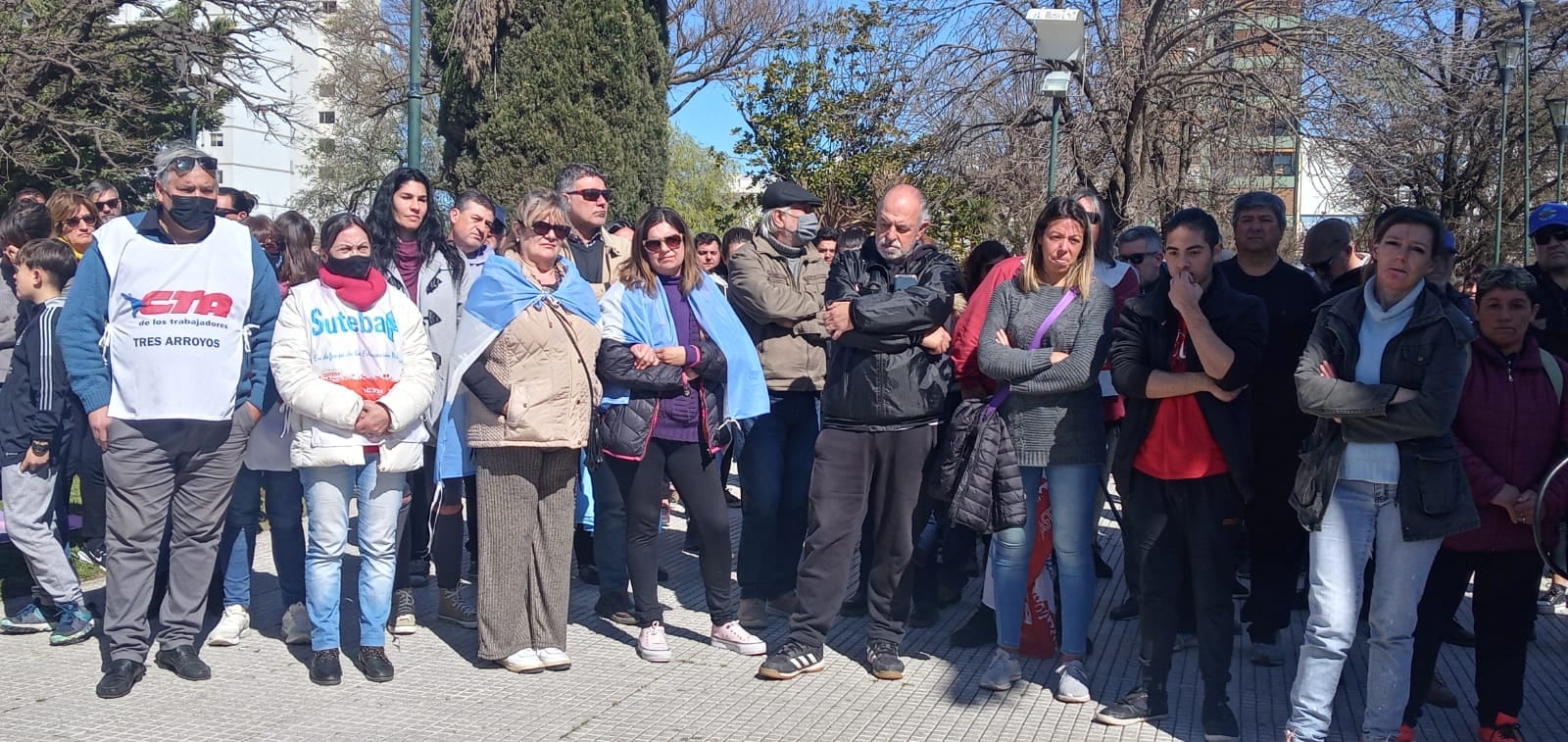 Tres Arroyos marcha en defensa de la democracia y en repudio al atentado contra Cristina Kirchner