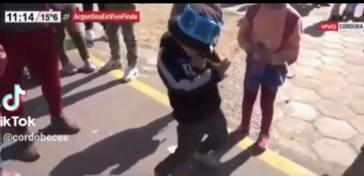 Cuartetero desde la cuna: el bailarín cordobés que es furor en redes