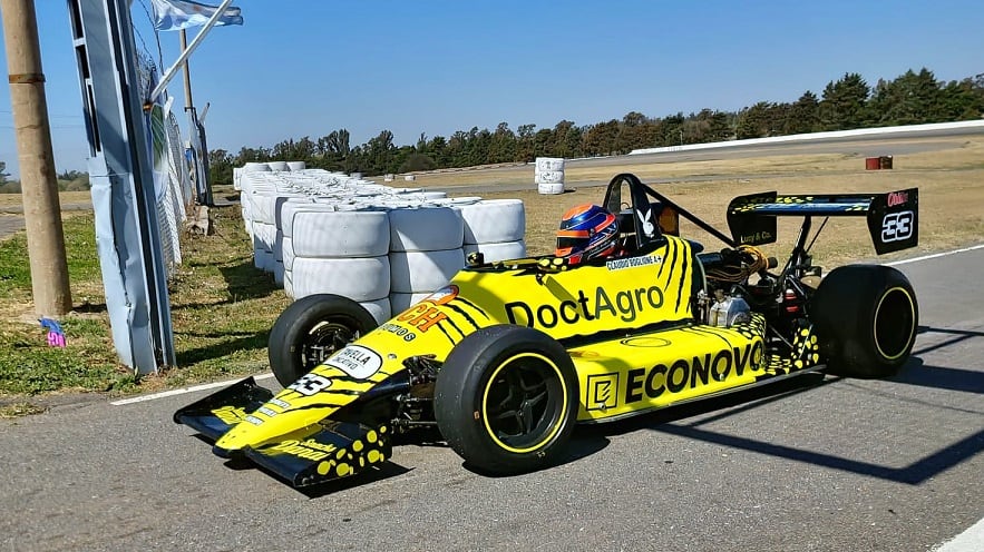 Claudio Boglione, un piloto muy querido dentro del ambiente de Capicor. Corre con el 33, inspirado en el número que identificó al campeón 2021 de la F1, Max Verstappen. 