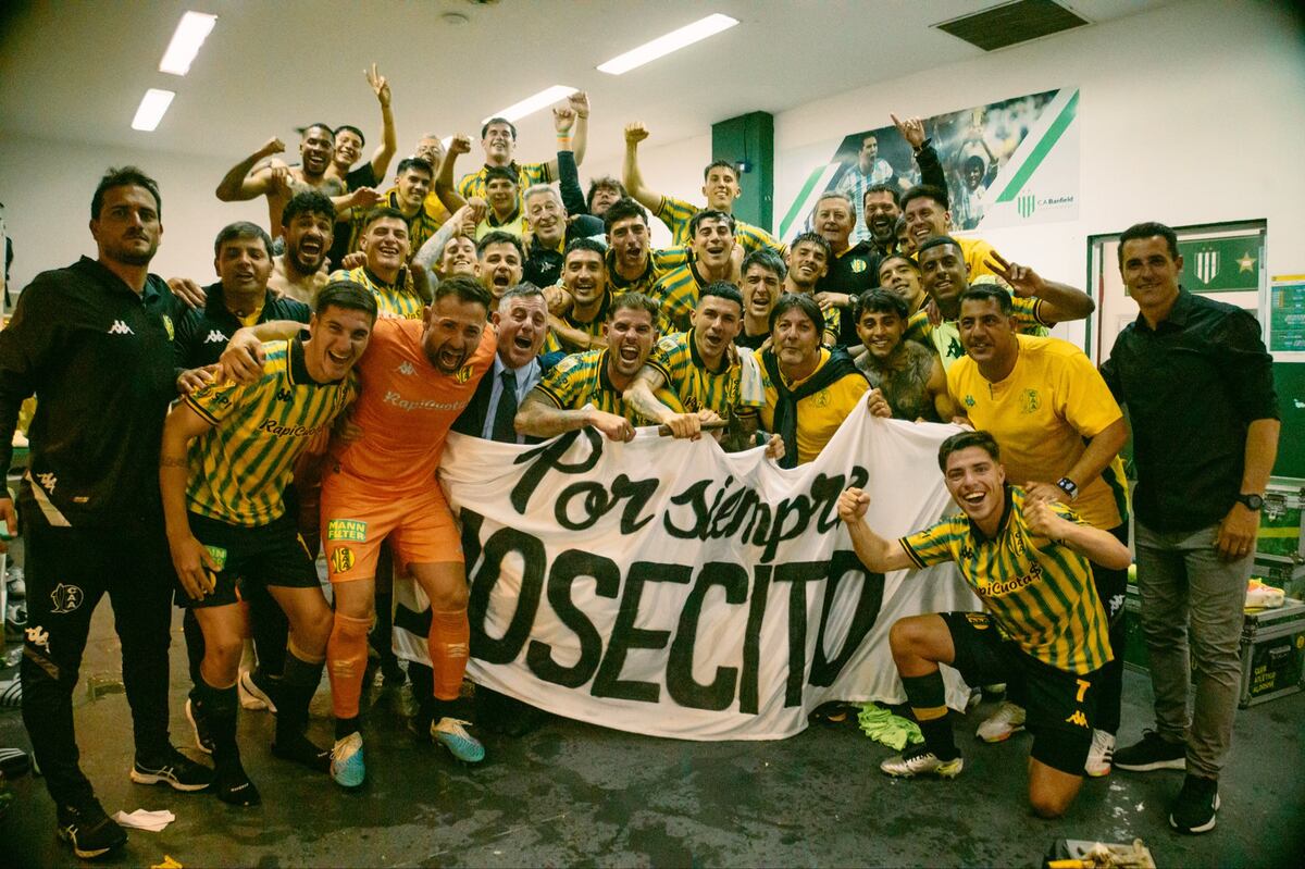 Con Farré como DT y gol de un delantero de Belgrano, Aldosivi se salvó del descenso