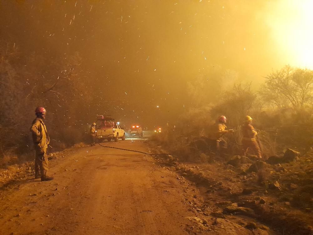 Fuego en Salsacate, en la noche del miércoles.