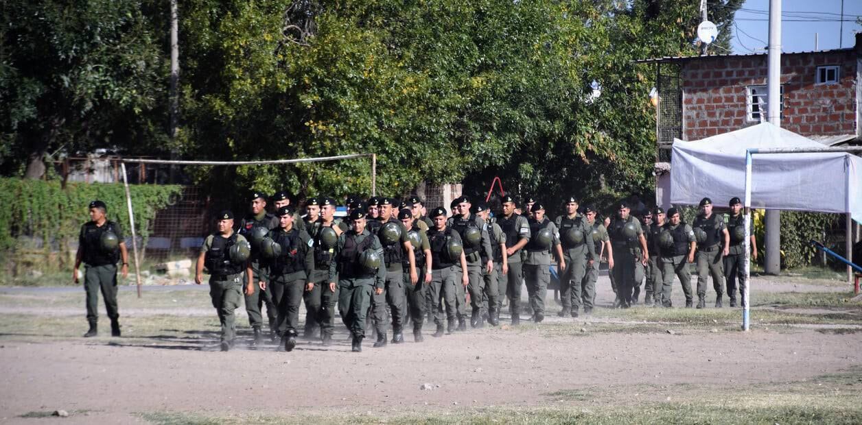 Gendarmería Nacional fue a vigilar el barrio Los Pumitas de Rosario tras el asesinato de Máximo Jerez (11).