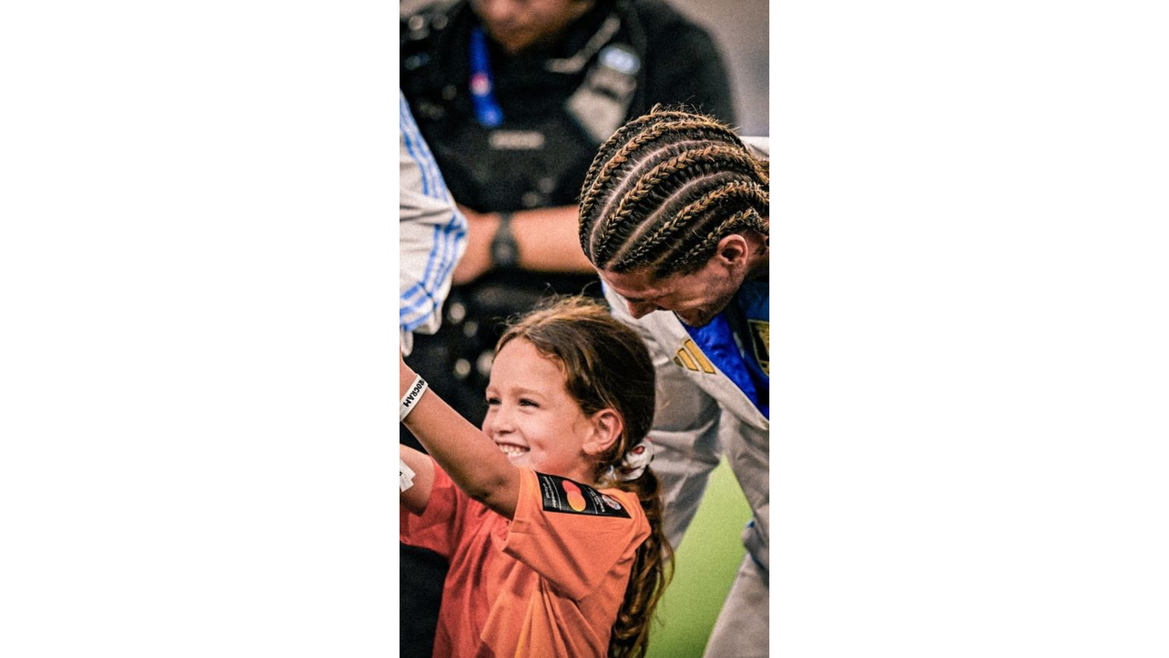 Rodrigo de Paul junto a su hija.