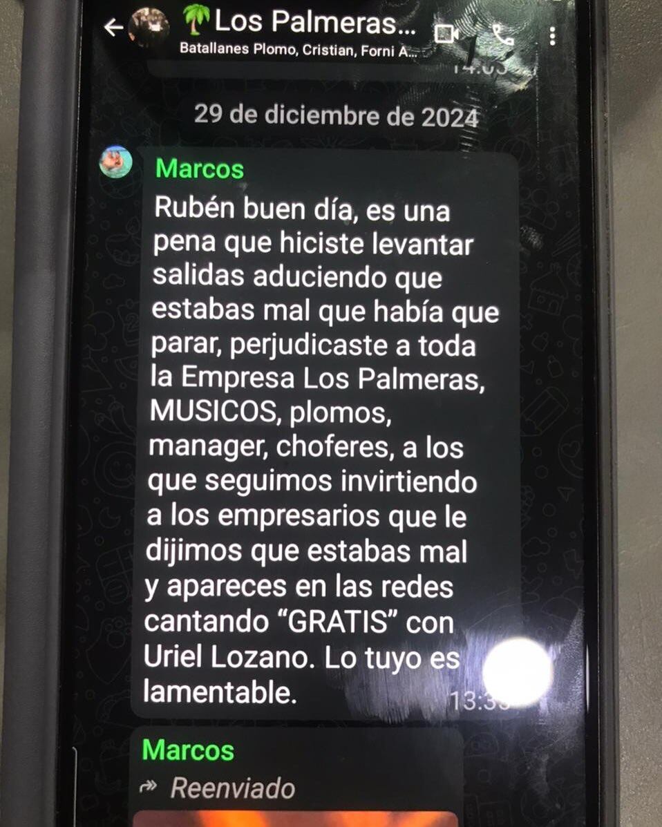 El hijo de Cacho compartió capturas de conversaciones del grupo de Cumbia