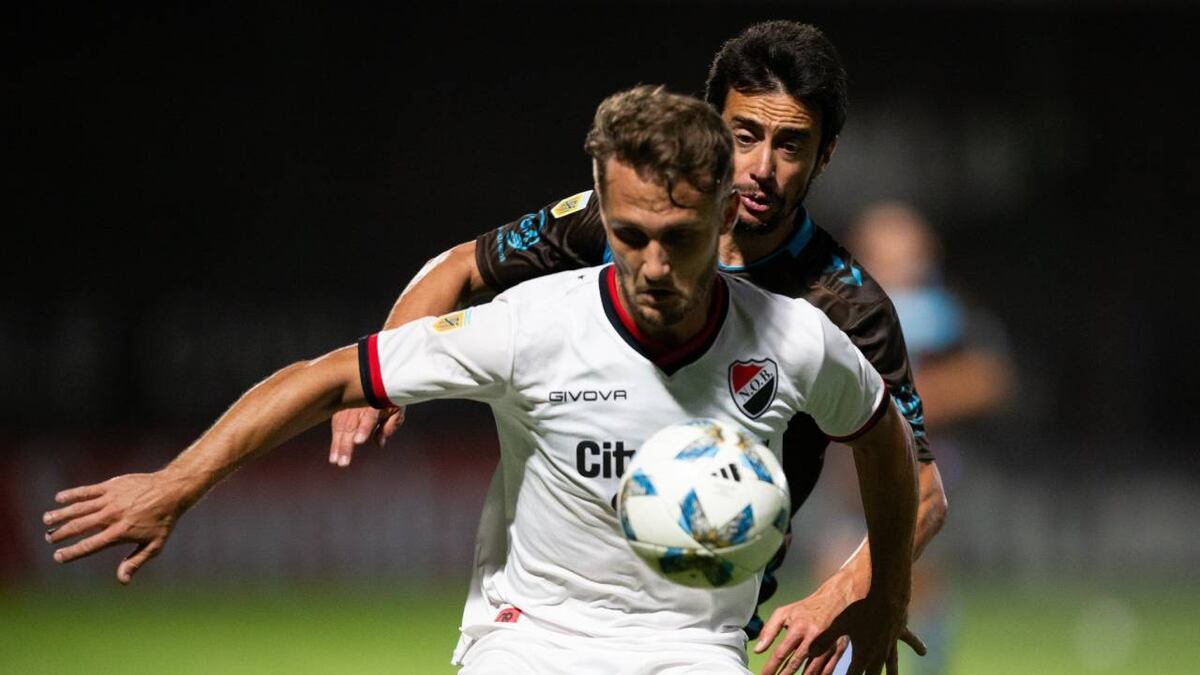 Newell’s empató con Platense y dejó pasar otra chance para pelear en las dos tablas