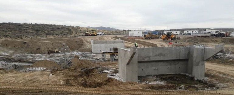 El  puente fue lo único en lo que se avanzó.