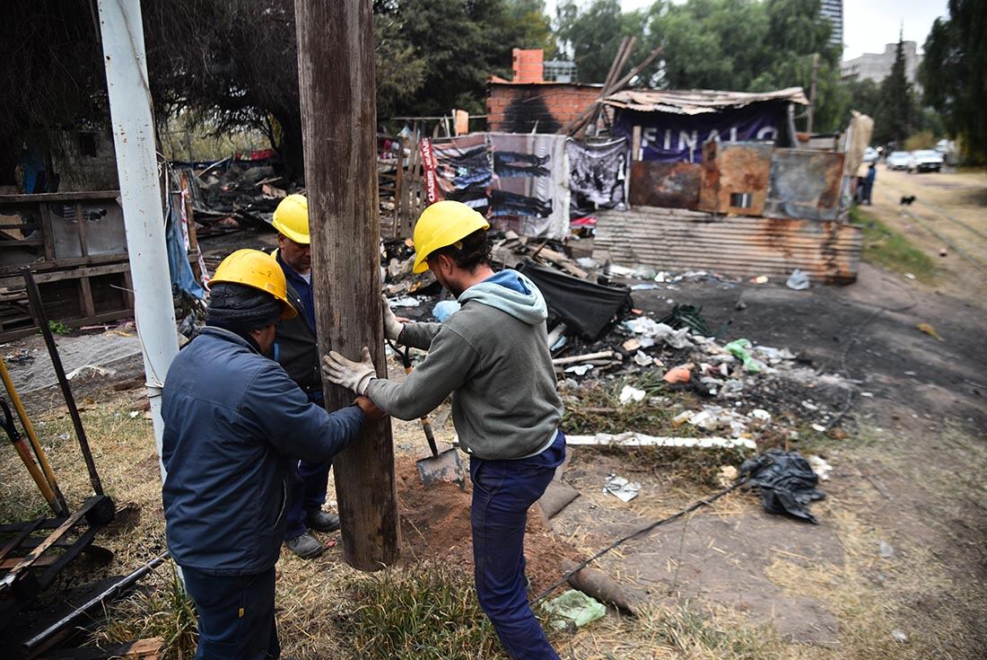 El día despúés del incendio en Villa La Tabla. (Pedro Castillo / La Voz)