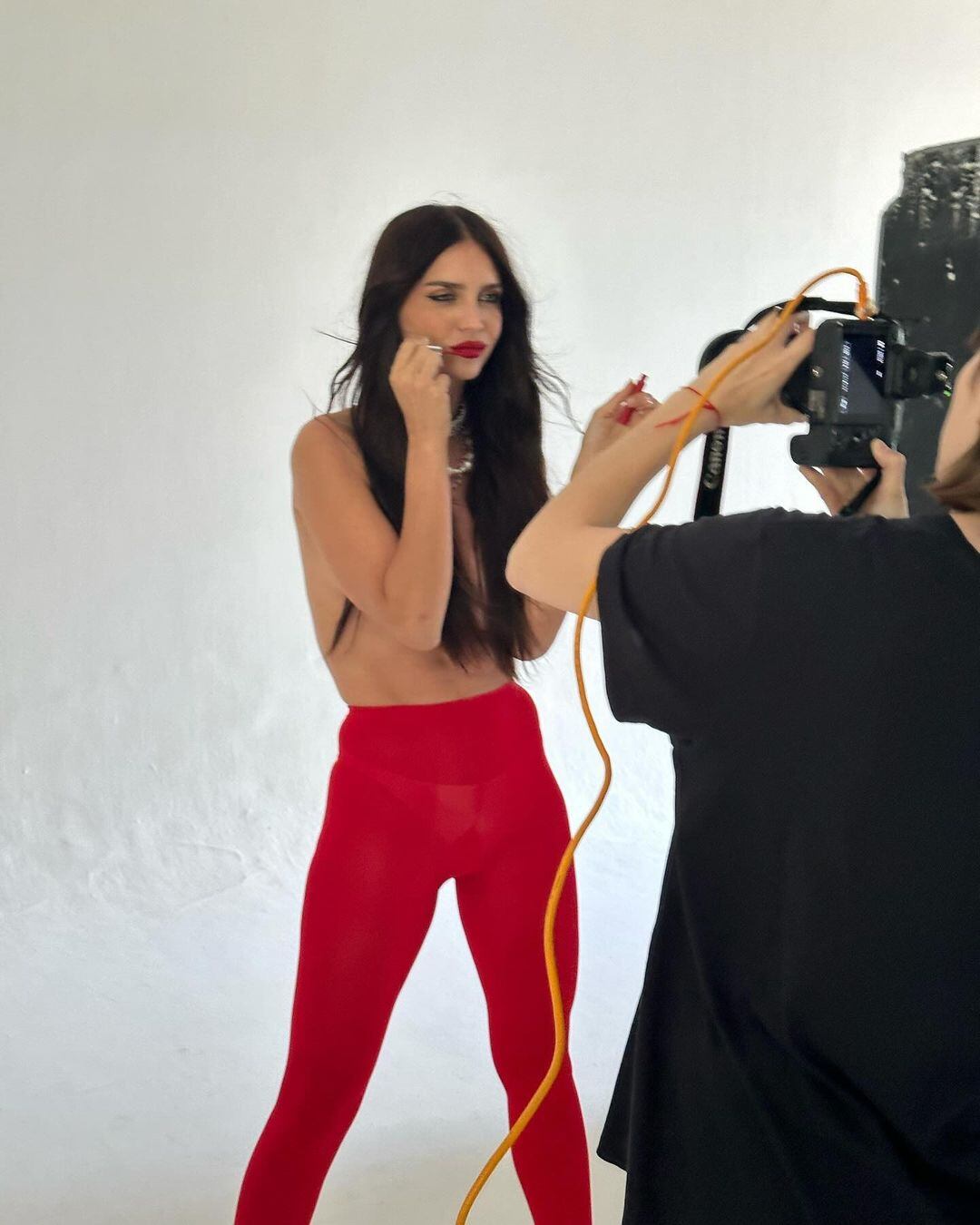 Zaira Nara lanzó la campaña navideña de Zaira Beauty, su línea de maquillajes.