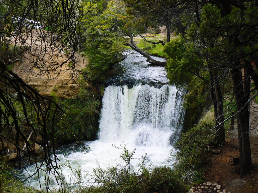 Cascada Nant y Fall:.