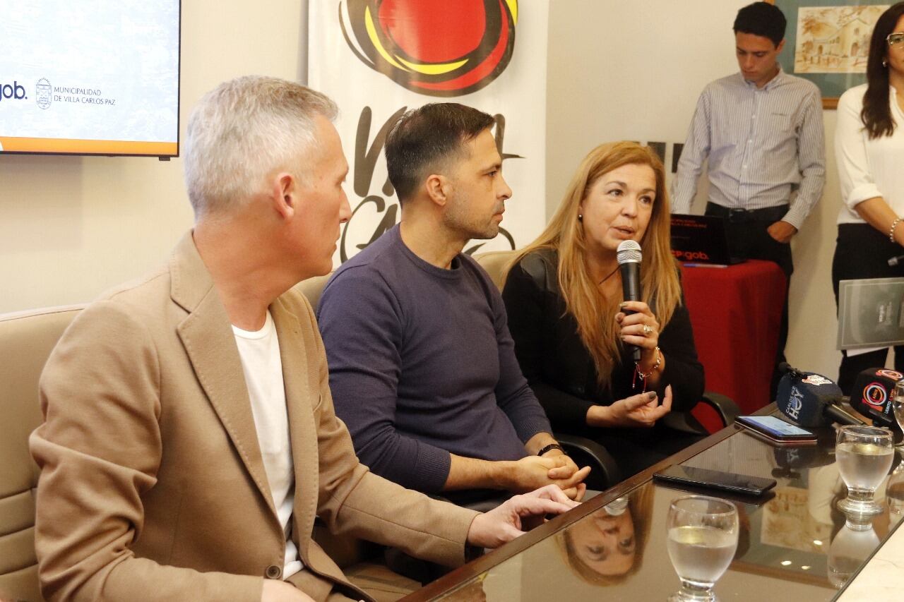 Presentación 1º Feria del Libro Internacional