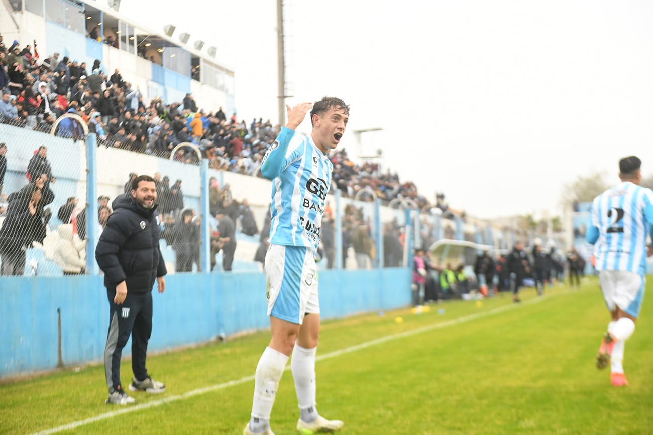 Racing derrotó Patronato por 1 a 0 en el Miguel Sancho ( Ramiro Pereyra/ La Voz)