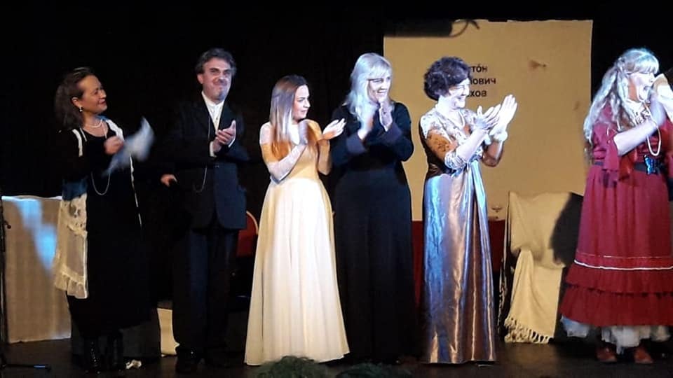 Ivana Zubillaga, Participación en elenco de obra de teatro "Laberinto Chéjov" dirigida por Félix Bello