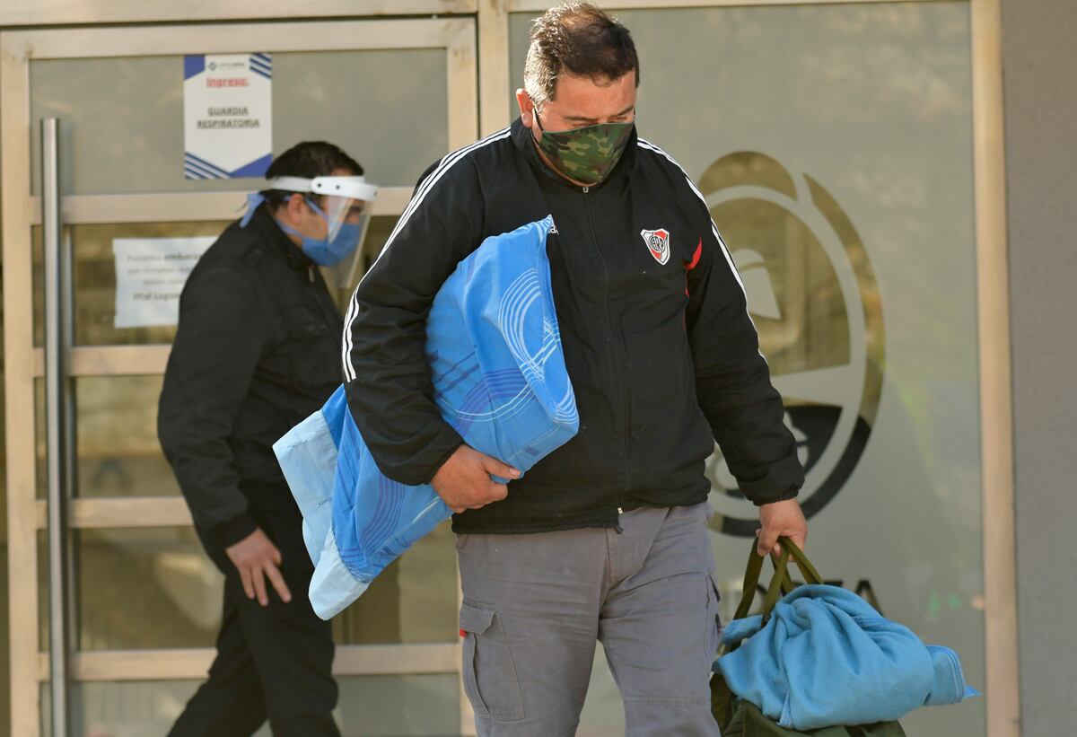 En Santa Fe evalúan aislar a quienes vuelvan del exterior en hoteles