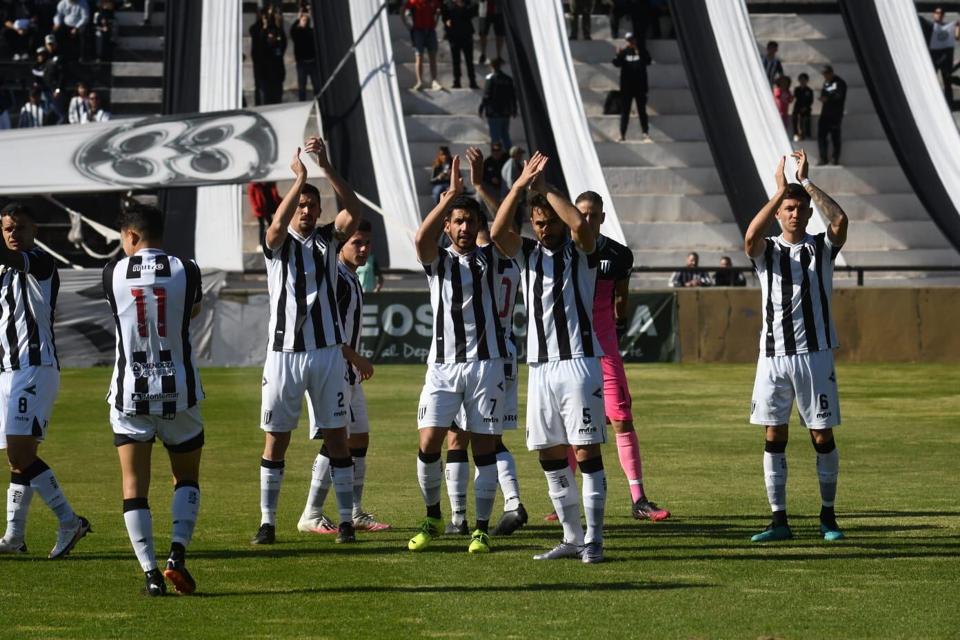 Gimnasia vs Almagro. /José Gutiérrez- Los Andes