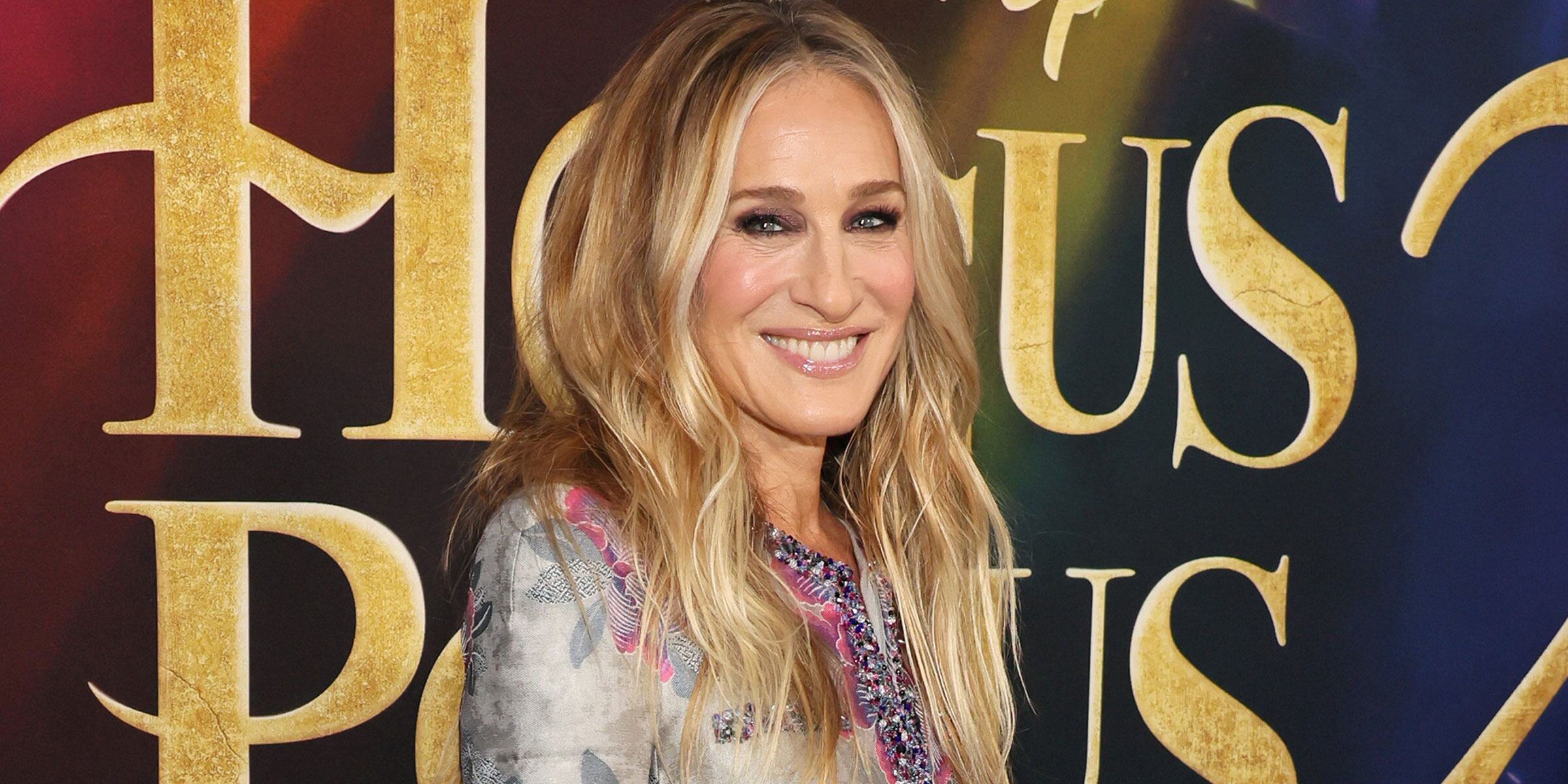 Sarah Jessica Parker a los 57 años en la premiere de Hocus Pocus 2.