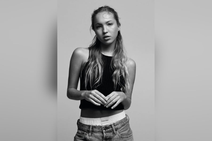 La hija de Kate Moss, Lila Moss hizo una producción de la misma marca que lució su madre.