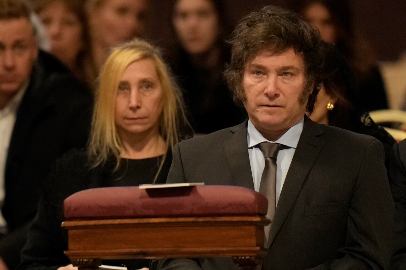 Javier Milei siempre resaltó la importancia de su hermana Karina y la relación que tiene con ella. Foto: AP / Alessandra Tarantino