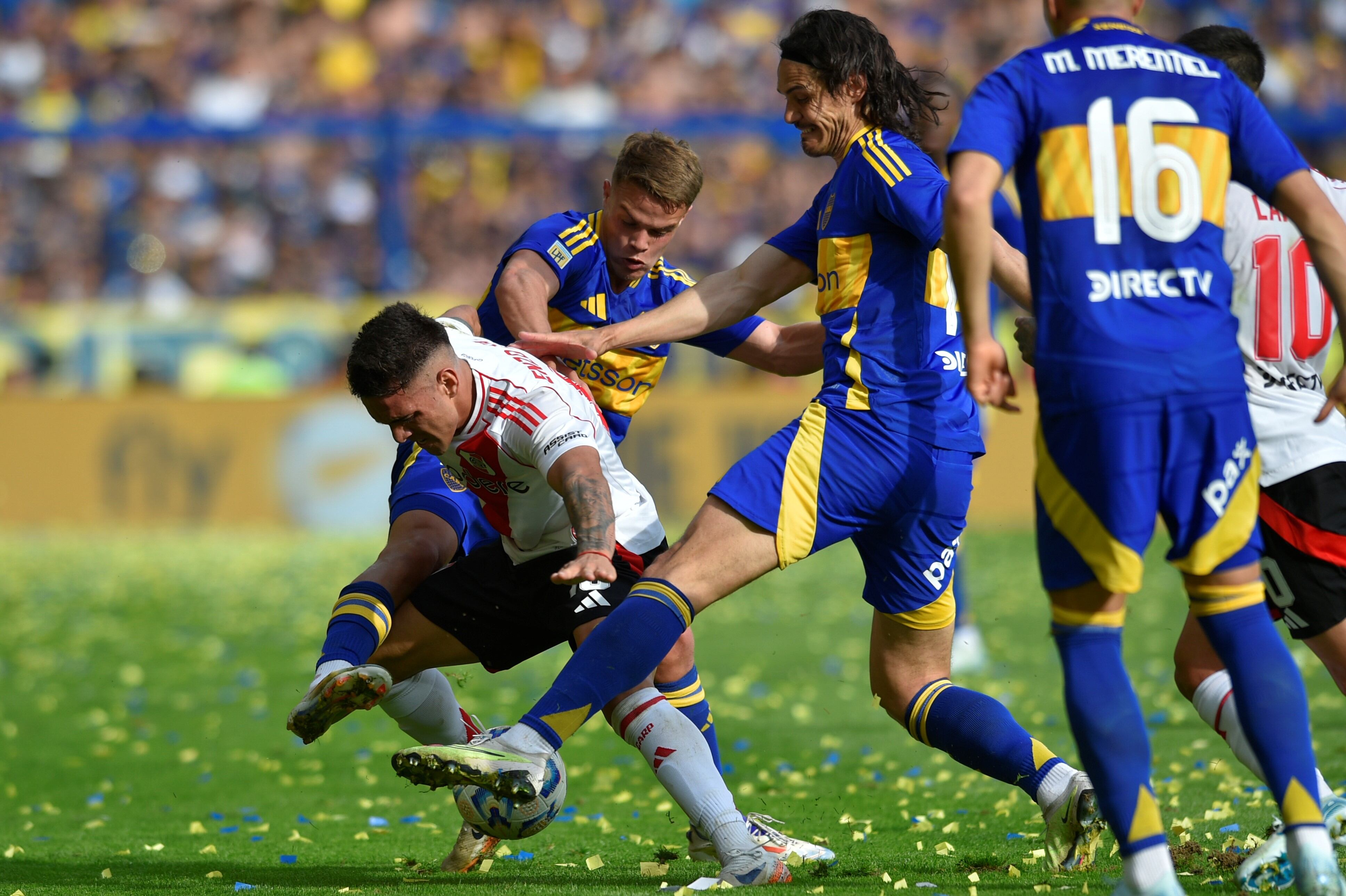 Boca y River se enfrentaron por la fecha 15 de la Liga Profesional en La Bombonera. (AP)