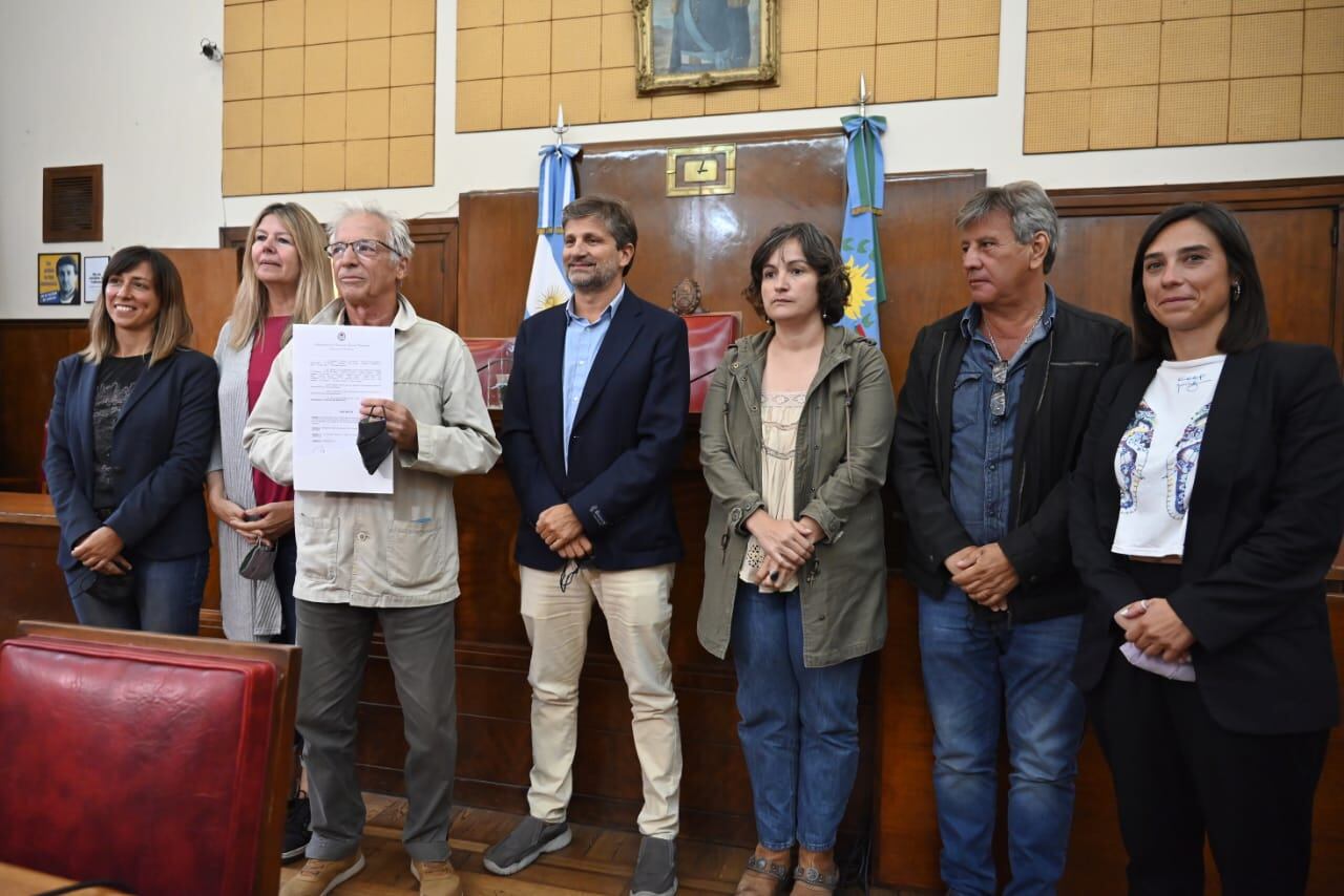 El Honorable Concejo Deliberante de General Pueyrredón otorgó un reconocimiento a la trayectoria y compromiso con la Cultura del actor.