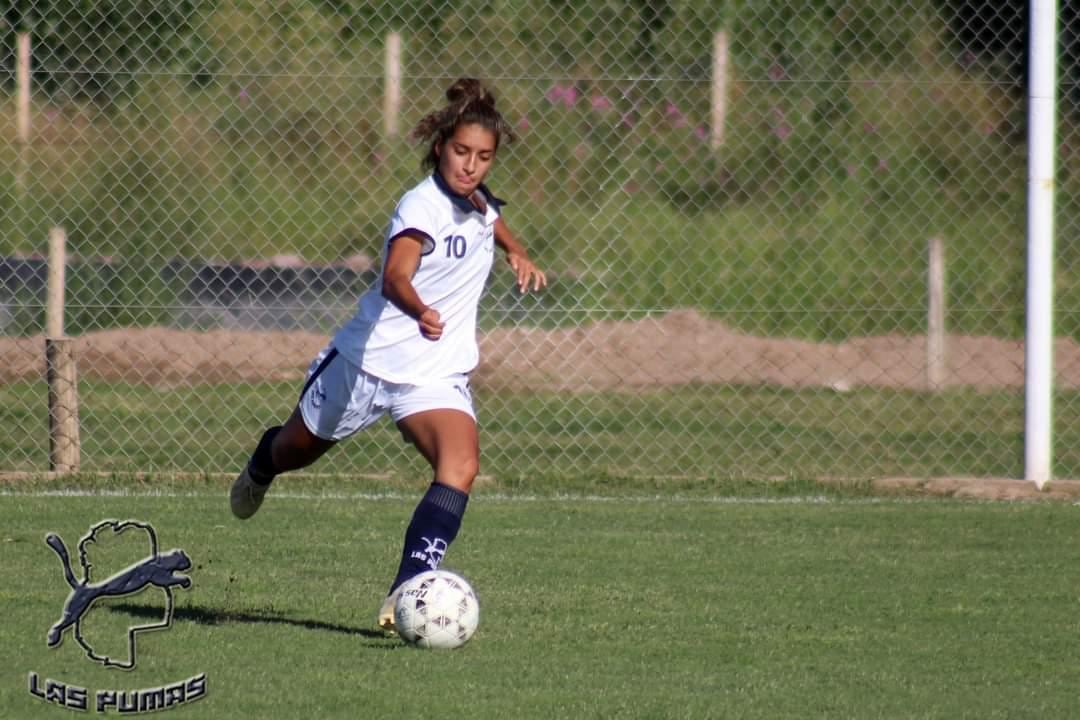 Aldana Barrionuevo, una de las 12 jugadoras que fueron contratadas profesionalmente.