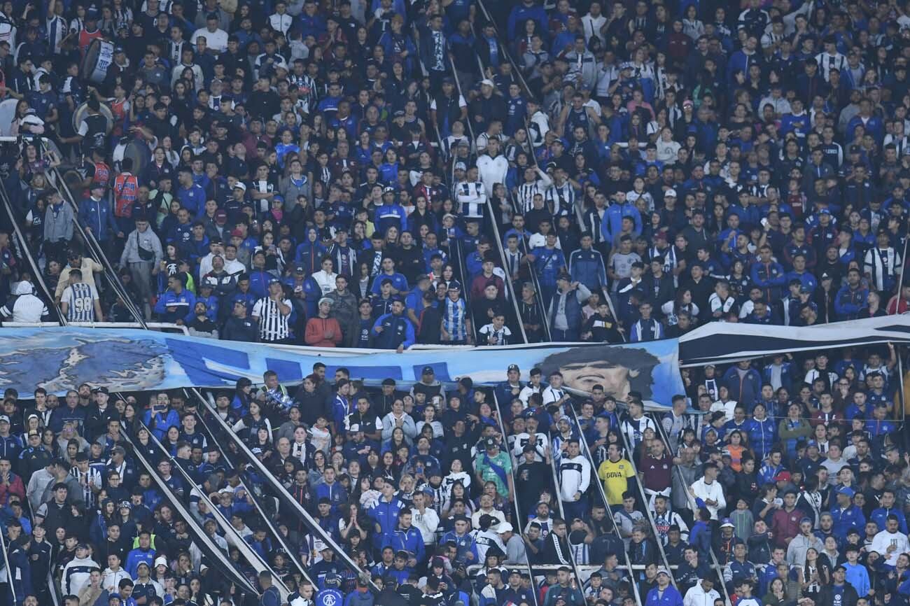 Hinchada. Talleres recibió a Platense por la quinta fecha de la Liga Profesional. El partido se jugó en el estadio Mario Alberto Kempes. (Facundo Luque/La Voz)