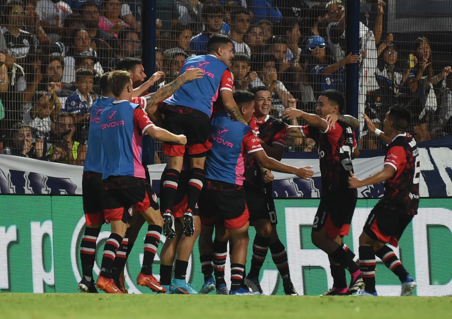 Instituto en su partido ante Gimnasia por Copa de la Liga 2024. (Fotobaires).