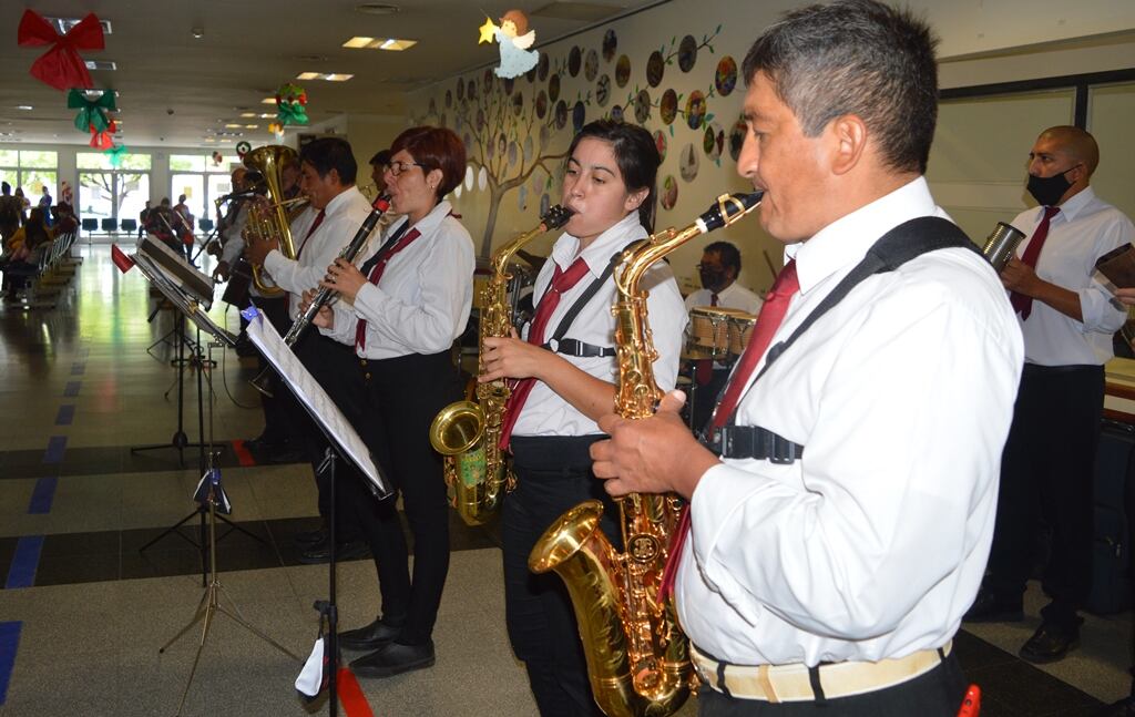 La banda en concierto en el Hospital Materno Infantil, por el Día de Reyes Magos.