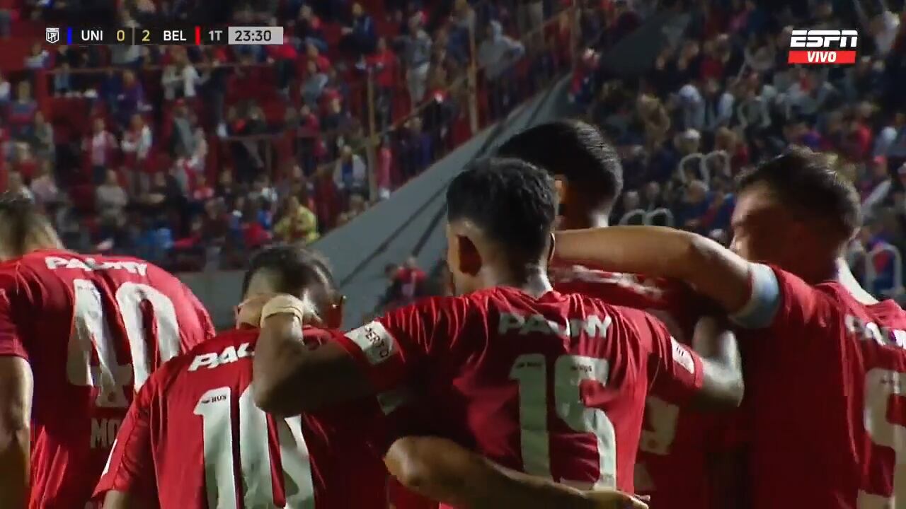 Todos en el Pirata celebran el 2 a 0 ante Unión. (Captura).