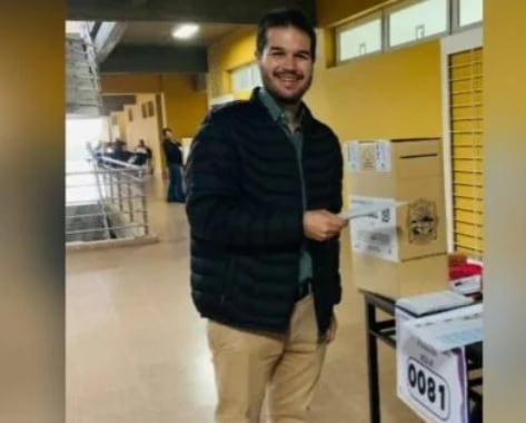 Elecciones en Misiones 2023: Fernando Santacruz emitió su voto.