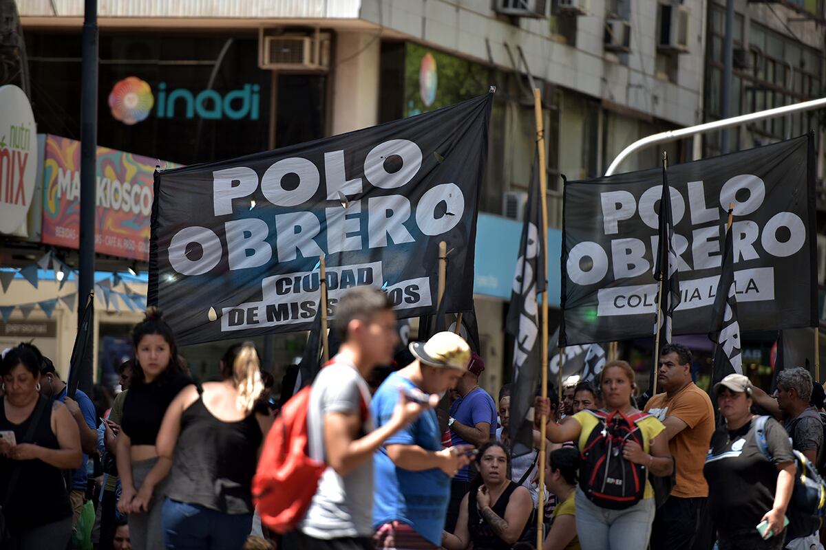 Por la suspensión de planes sociales, piqueteros anunciaron cortes para el próximo martes en todo el país