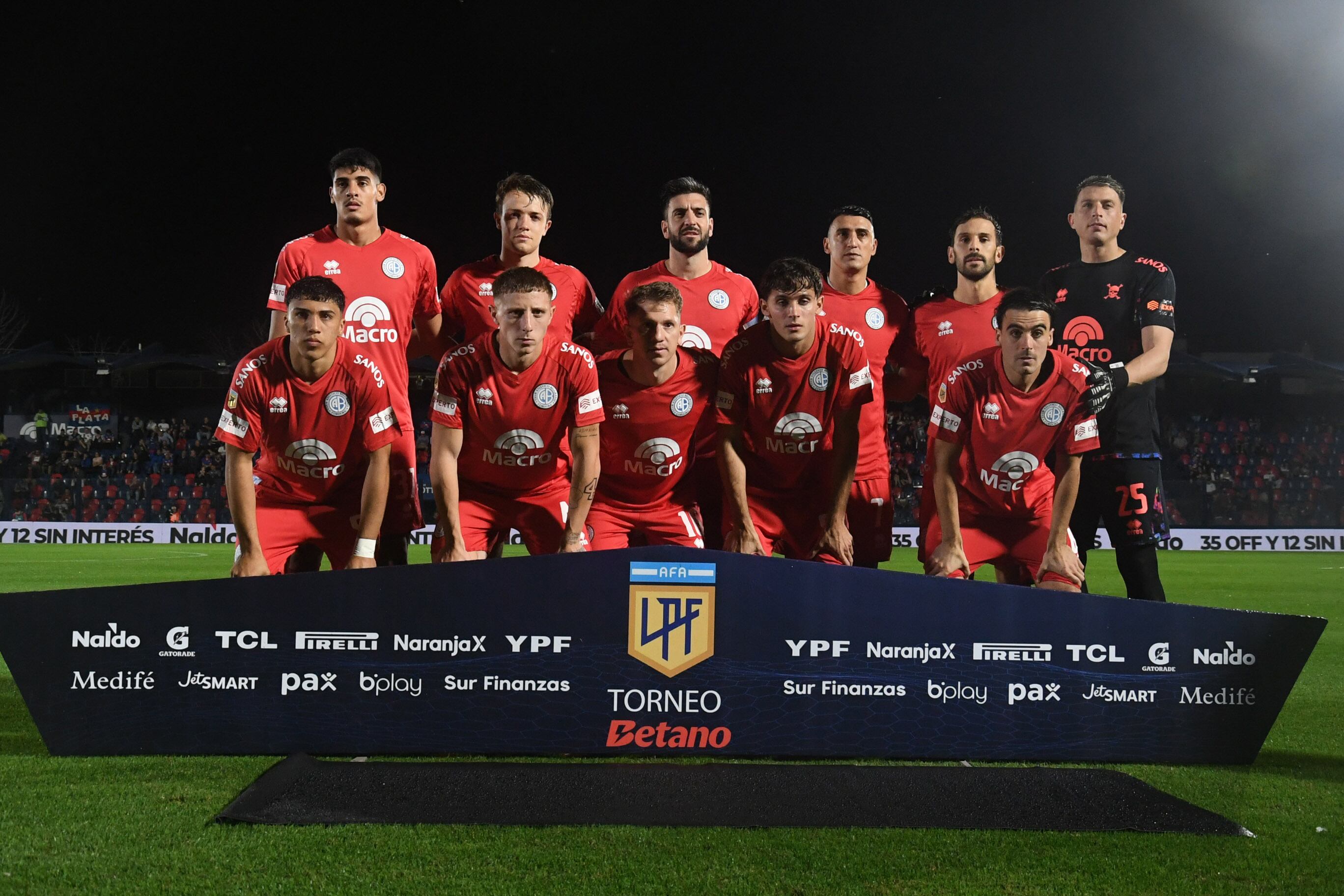 La formación inicial de Belgrano que visitó a Tigre, por la quinta fecha de la Liga Profesional 2024. (Fotobaires)