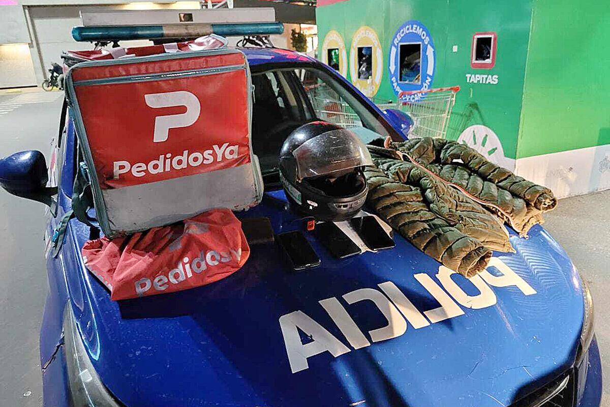 Córdoba: un hombre se hizo pasar por delivery, robó celulares y fue detenido