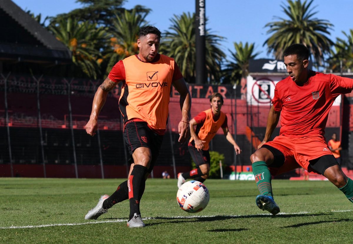 Álvaro Méndez se mantiene entre los titulares de la Lepra durante la preparación para el próximo campeonato.