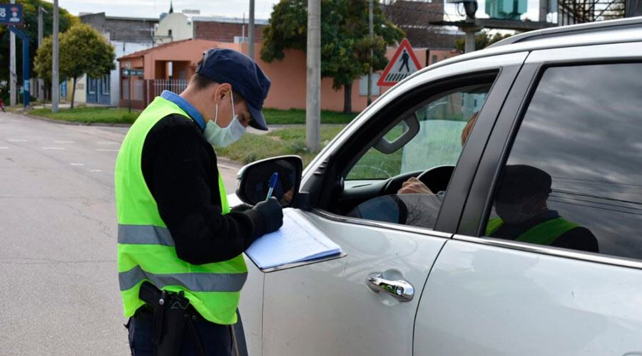 La Policía hace controles en varios puntos de la ciudad 