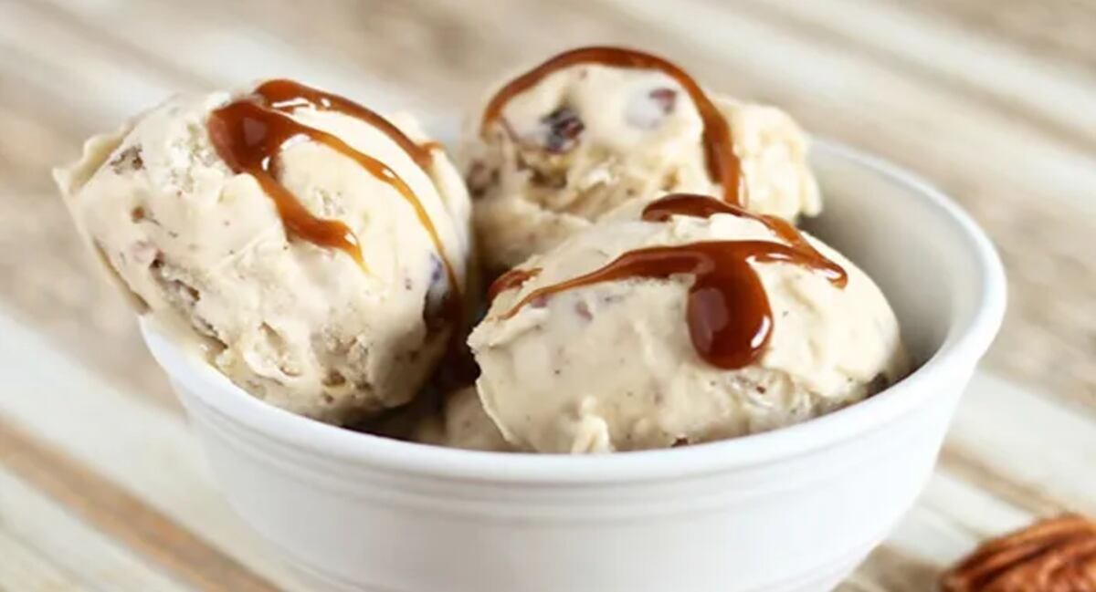 Cómo hacer helado de banana split vegano con solo 4 ingredientes