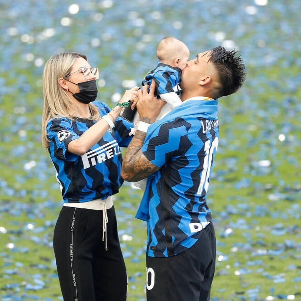 Lautaro celebró con su hija el triunfo. 