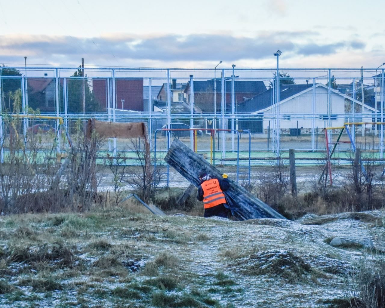 Ushuaia: realizaron una nueva jornada de limpieza en el barrio Malvinas