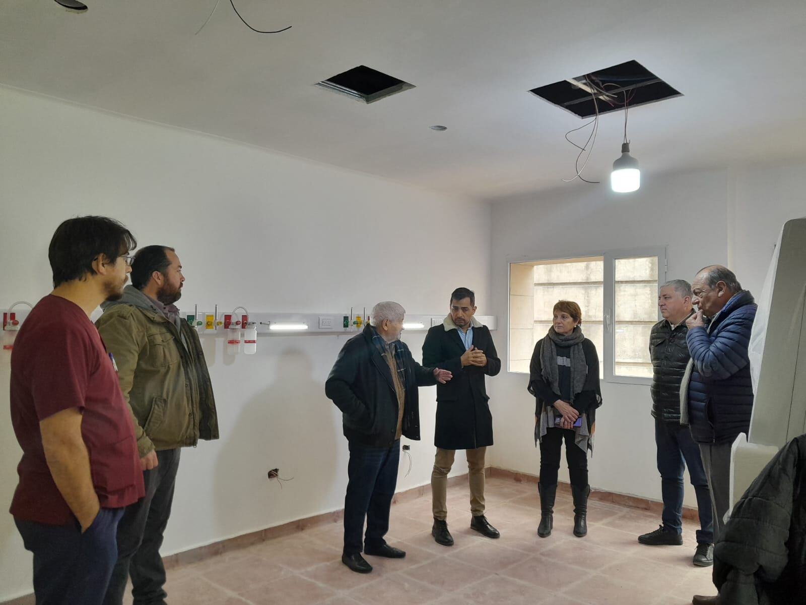 El intendente Carlos Sánchez recorrió el hospital