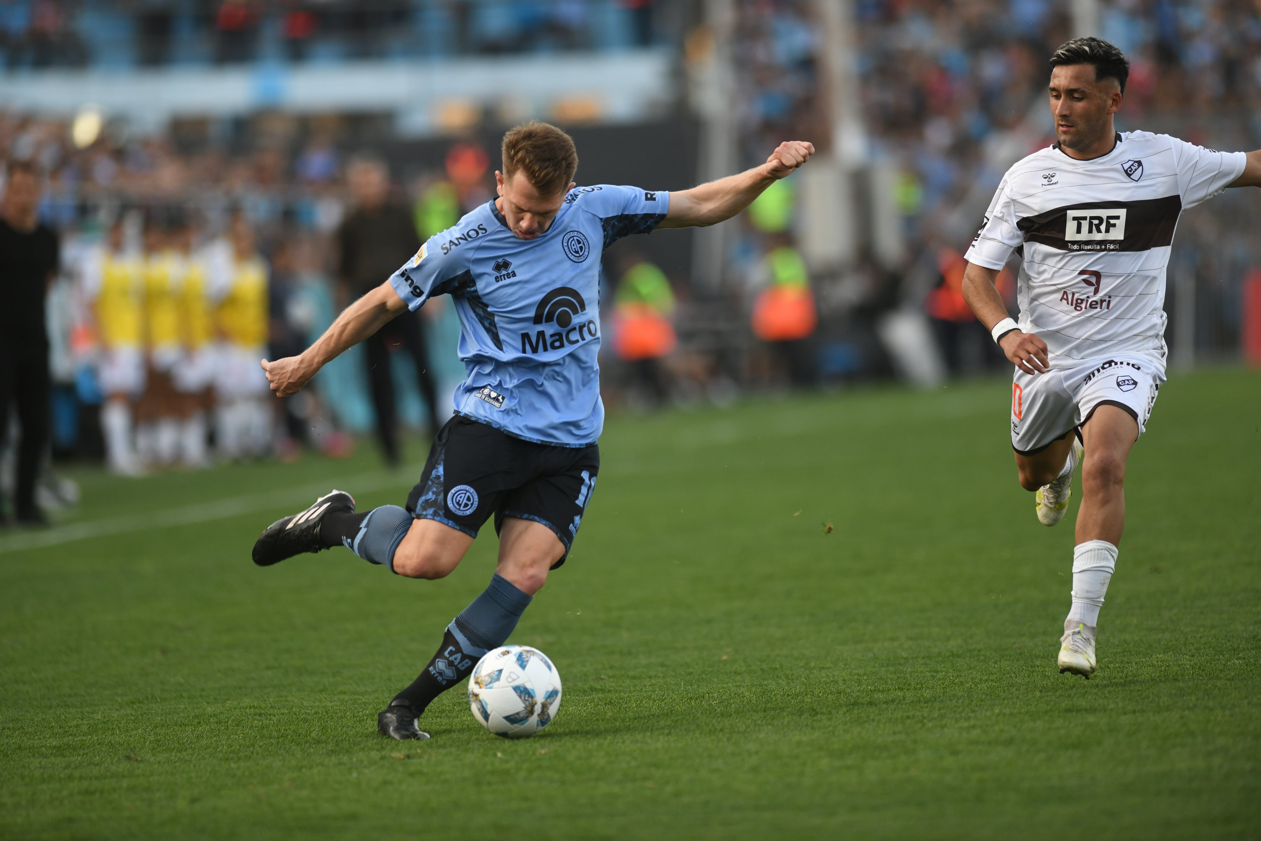 Partido Belgrano vs Platense. Esteban Rolón. Foto Javier Ferreyra