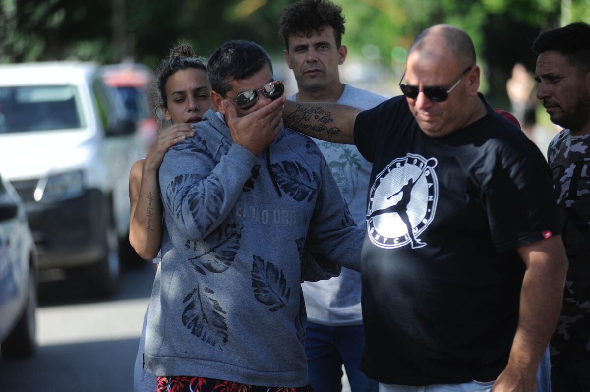 Las imágenes del dolor: el desgarrador adiós a Tomás Tello, el chico asesinado en Santa Teresita