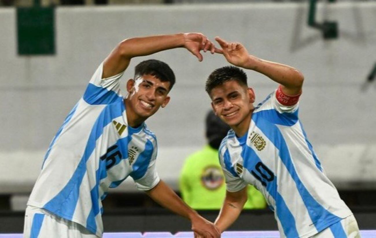 La selección argentina Sub 20 ganó 4-2 ante Uruguay, este viernes, por el segundo encuentro de la fase final en el Sudamerican. (Prensa selección argentina)